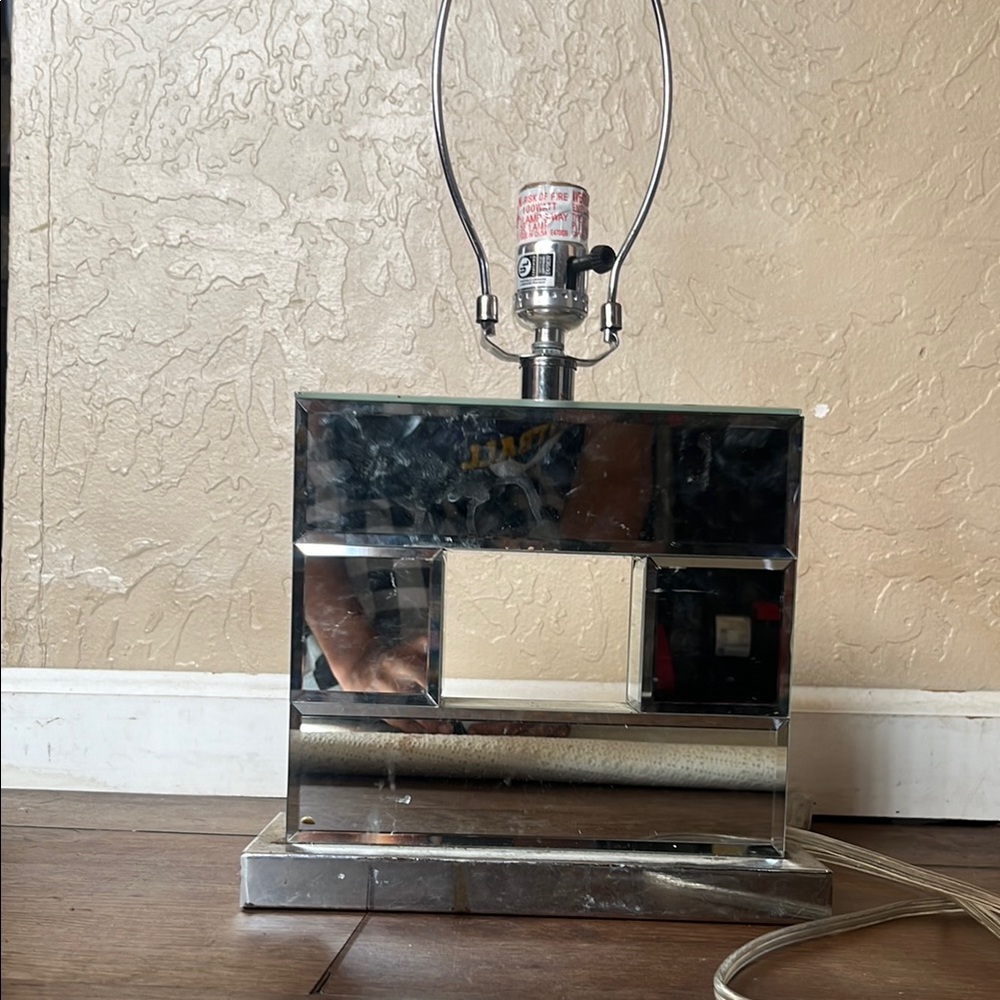 Chic Silver Rectangular Lamp